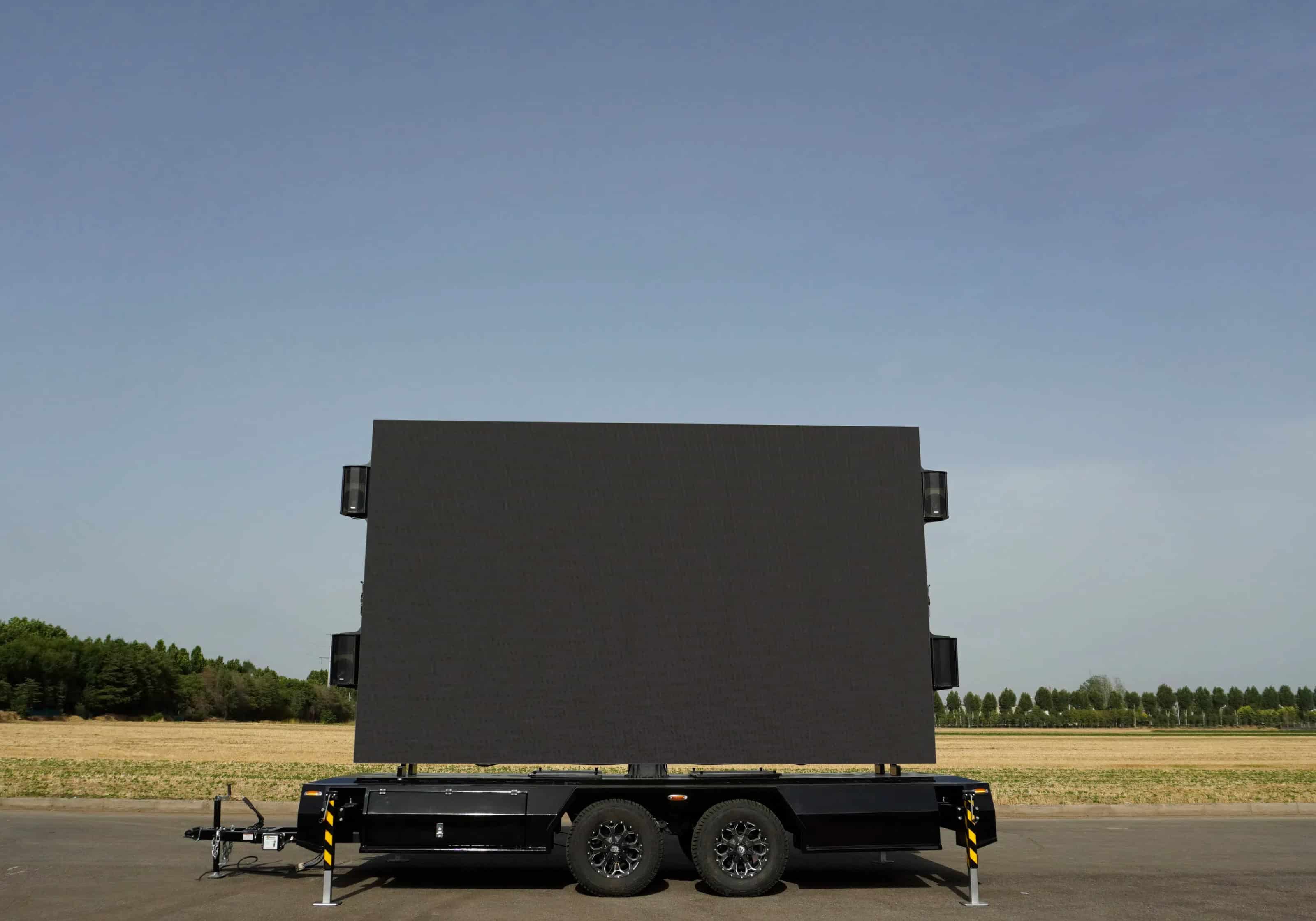 MB-15 LED Trailer