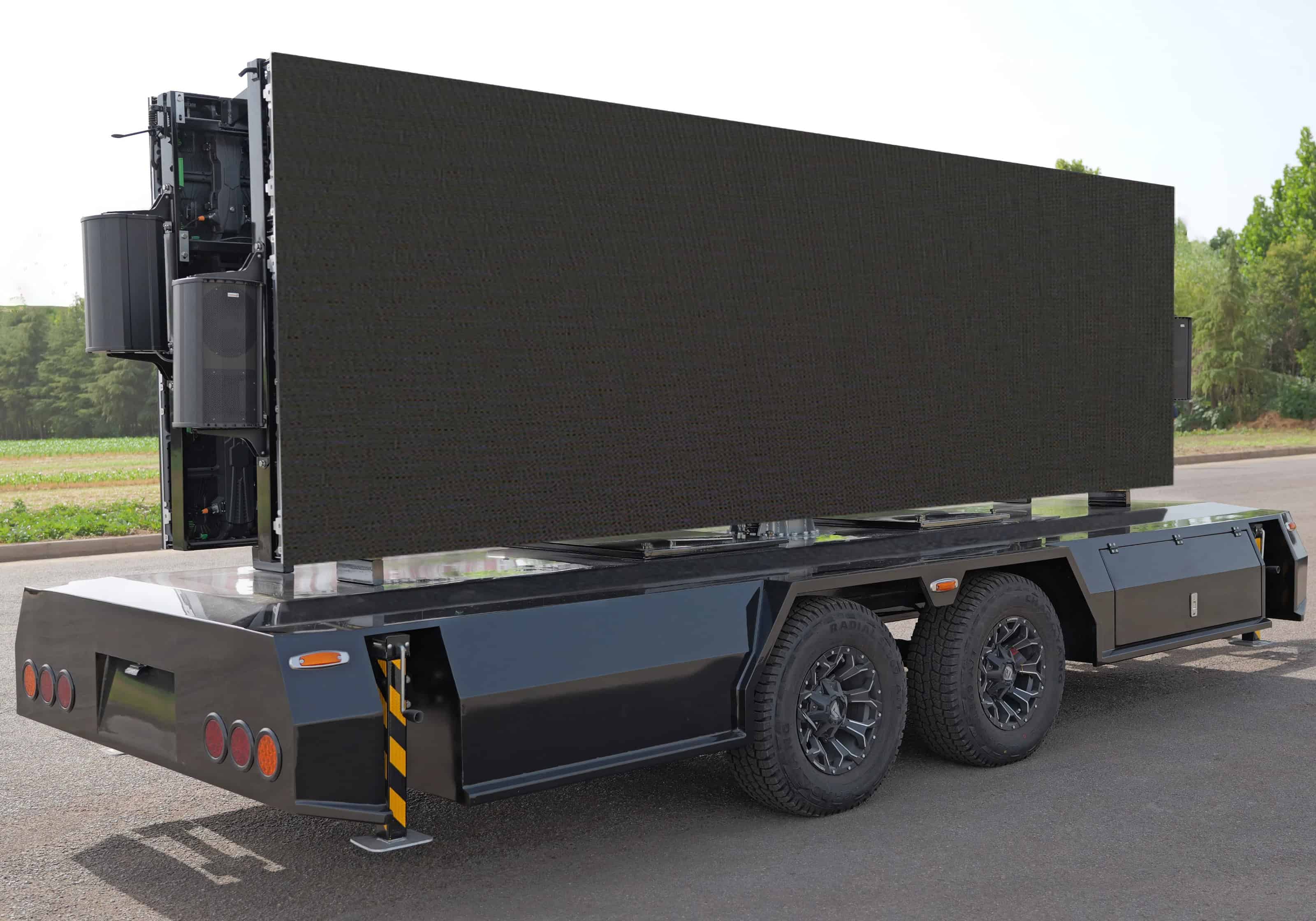 MB-15 LED Trailer