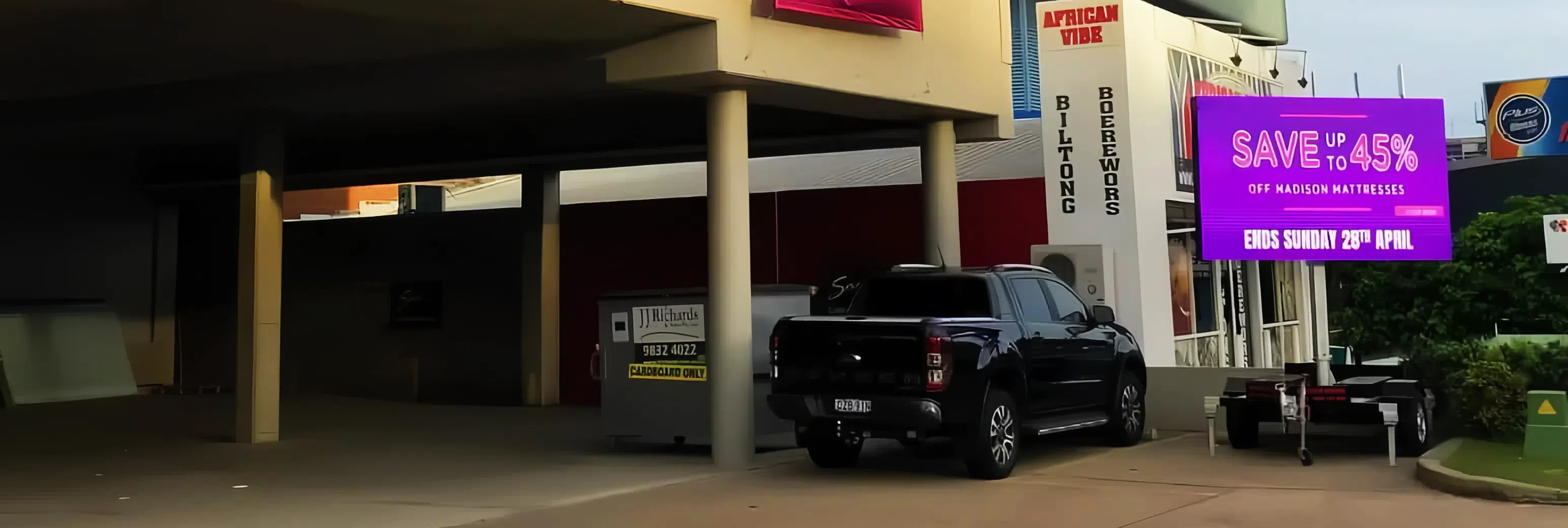 MB-5 Lite LED Trailer