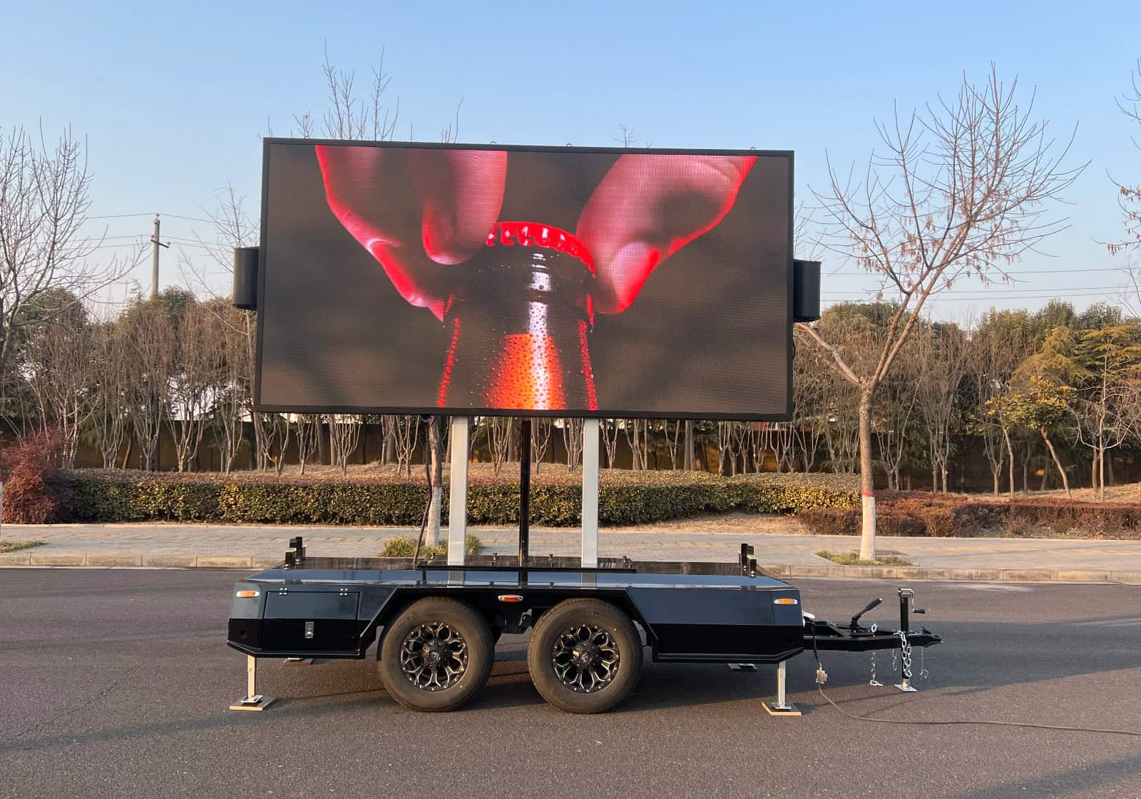 MB-7D LED Trailer