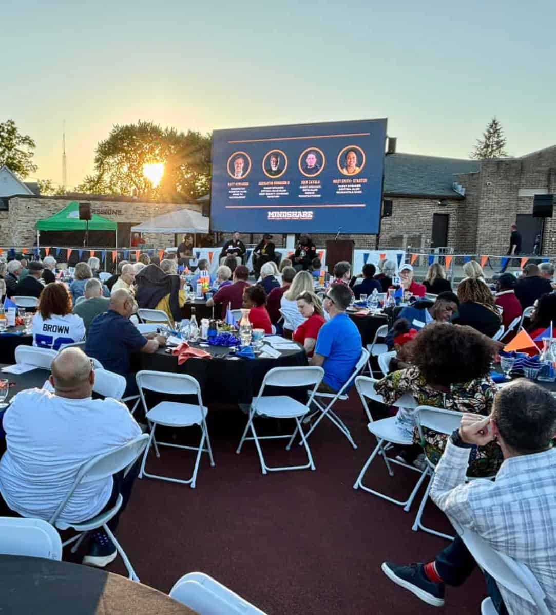 MOBO MB-15 LED screen trailer in the United States University