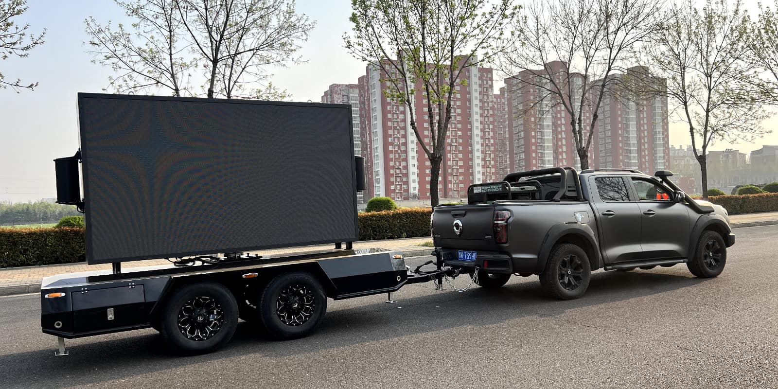 LED screen trailer in MOBO factory