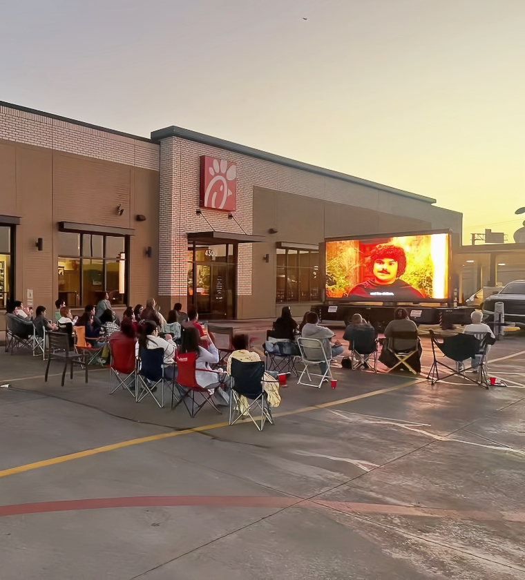 MOBO LED screen trailer for restaurant movie event