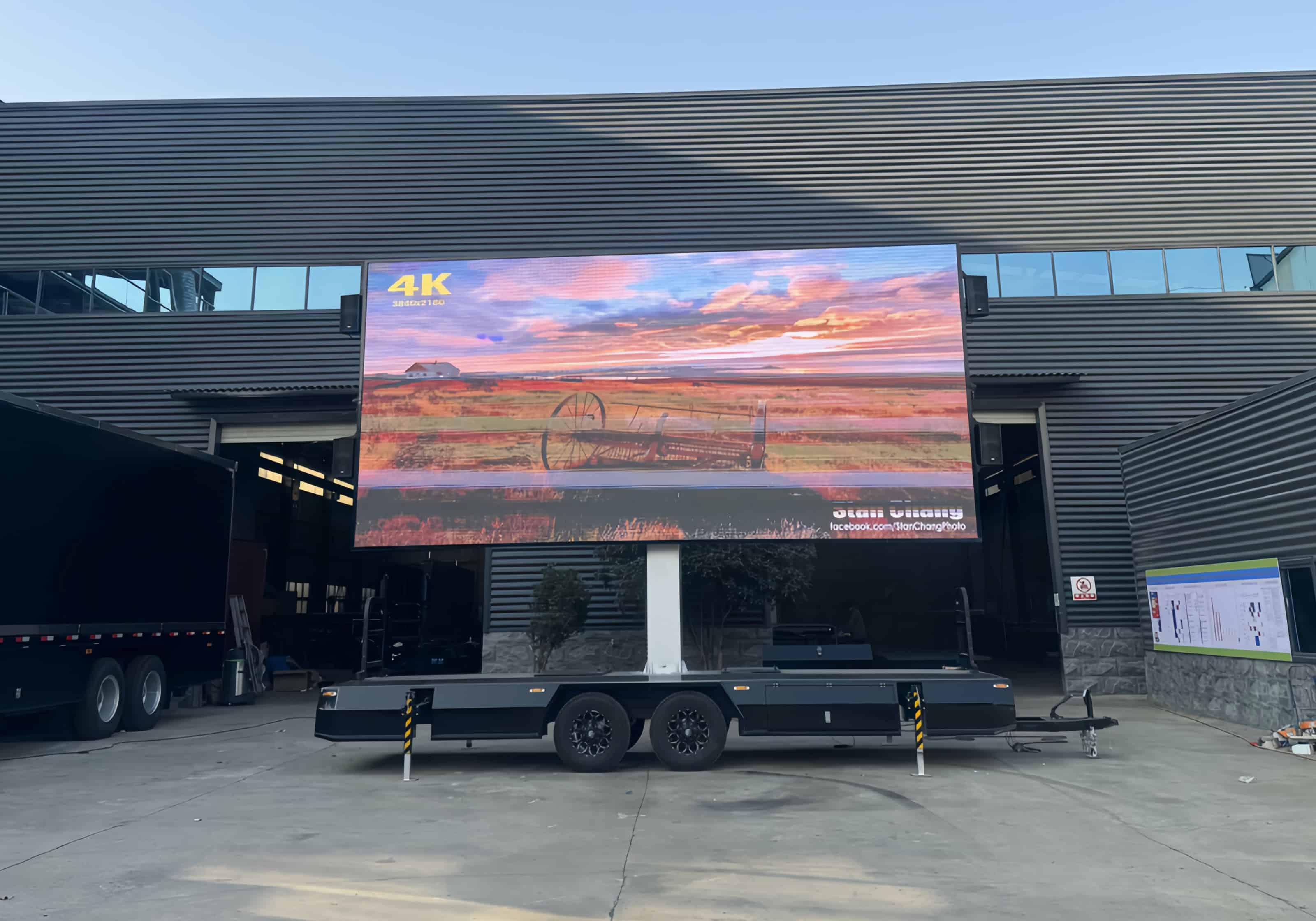 MB-28 LED Trailer
