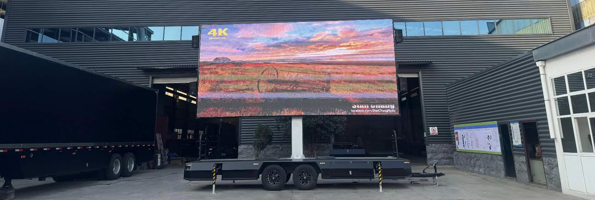 MB-28 LED Trailer